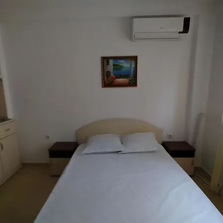 жасмин клуб Apartament