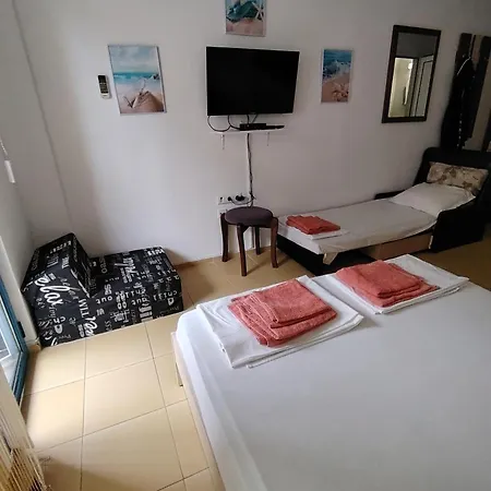 жасмин клуб * Słoneczny Brzeg